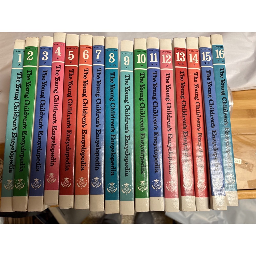 Vintage 1988 The Young Childrens Encyclopedia Britannica 16 Volume Set Hardcover